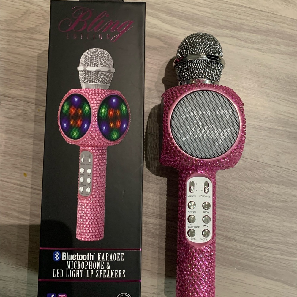 Bling Bling trough your Holiday Cheers pink Microphone